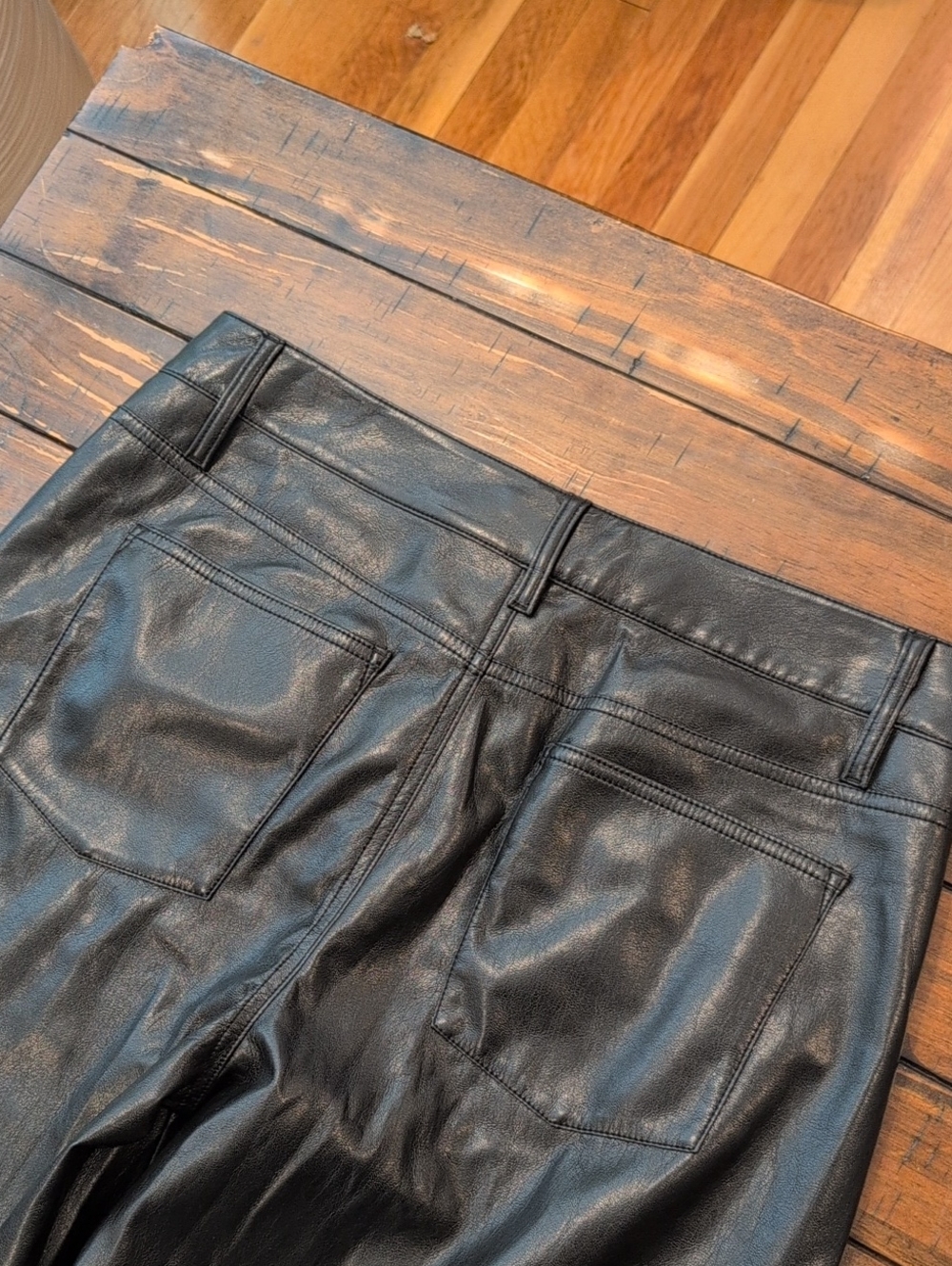 Alice + Olivia Trish Faux Leather Wide Leg Pants NWT - Picture 8 of 9